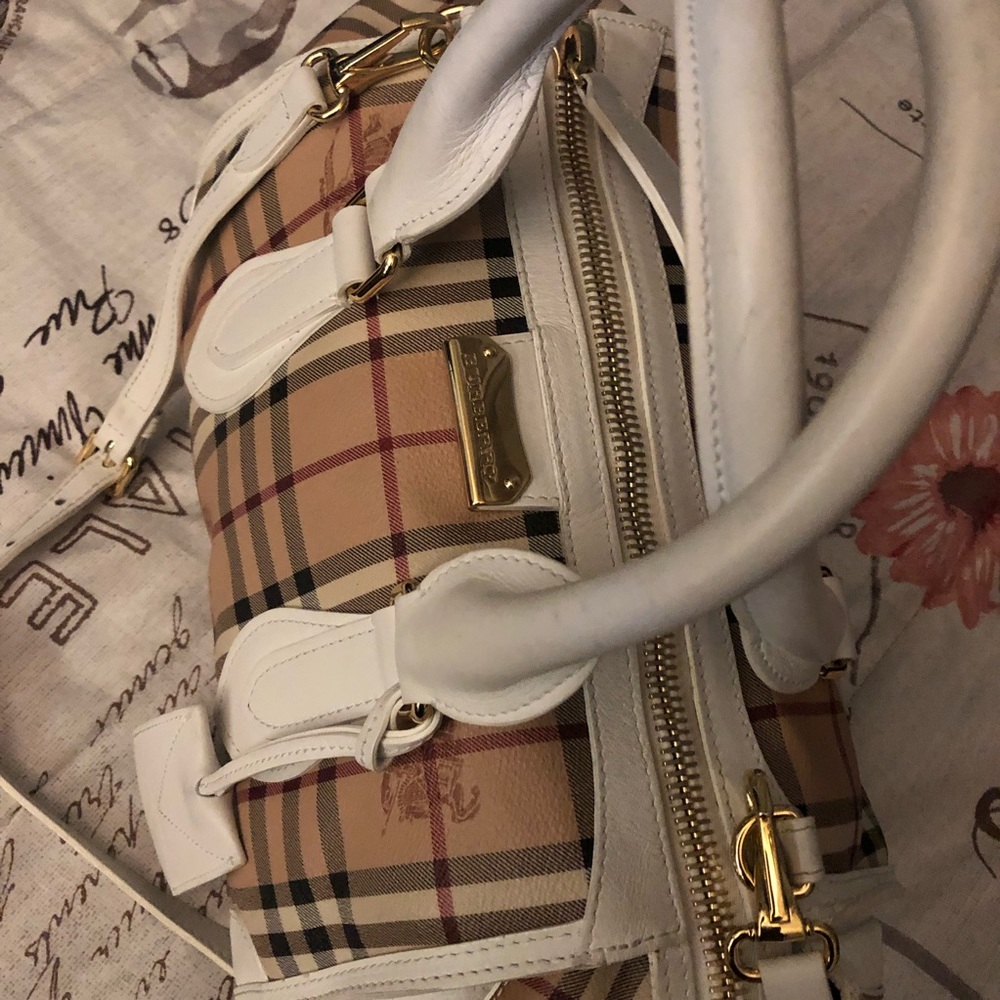 Burberry Bag - Picture 3 of 5